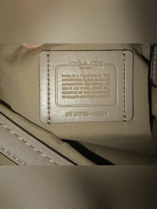 EUC Coach Edie Shoulder bag 31 With Tea Rose Tooling - Picture 11 of 12